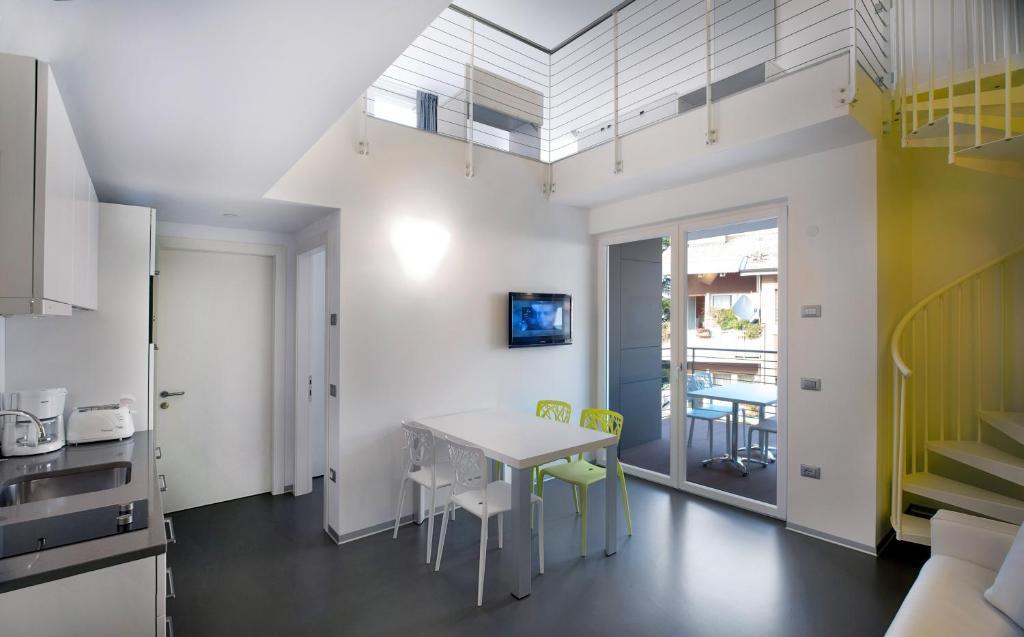 Gardabike Residence Torbole Sul Garda Værelse billede